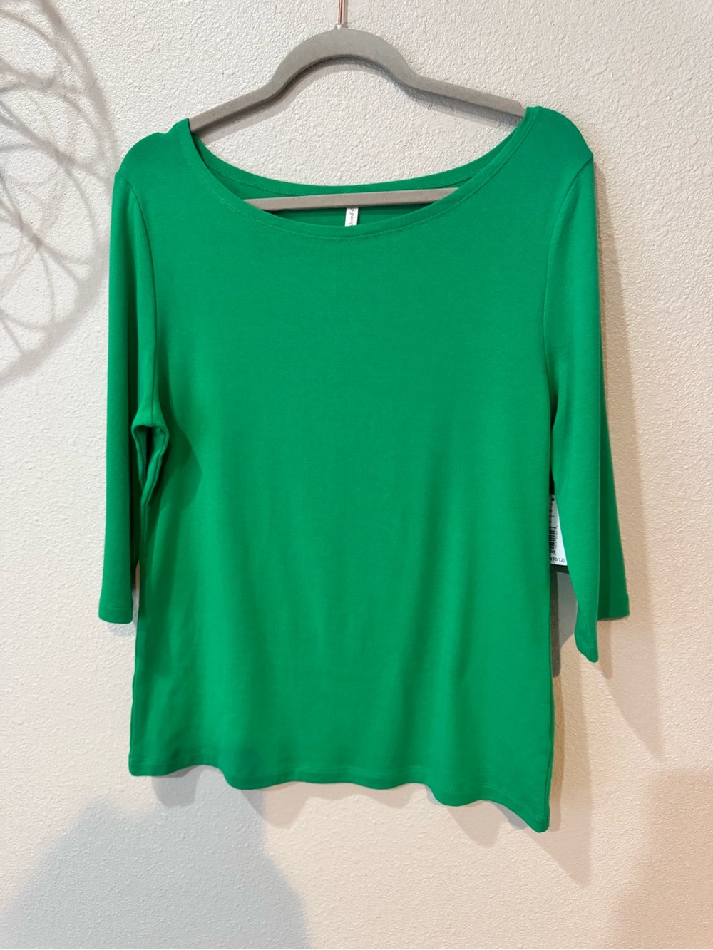 VTG! NWT Women's Green Boatneck Top by Passports. Size M